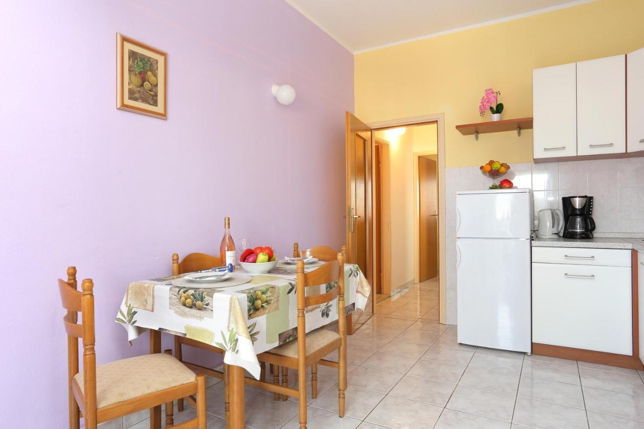 Apartments And Rooms With Parking Space Marina, Trogir - 5953 외부 사진