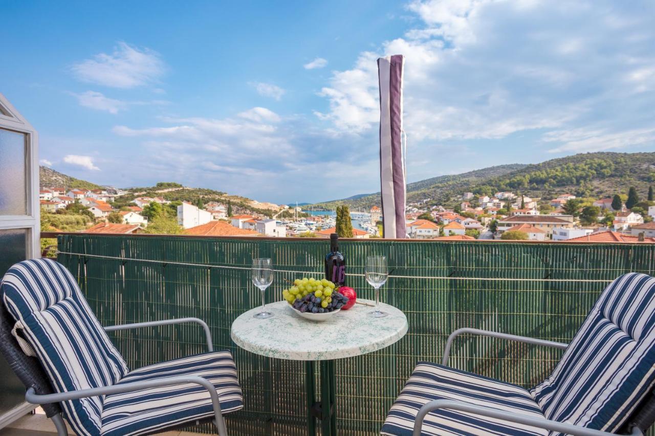 Apartments And Rooms With Parking Space Marina, Trogir - 5953 외부 사진