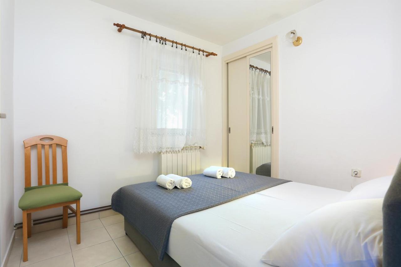 Apartments And Rooms With Parking Space Marina, Trogir - 5953 외부 사진