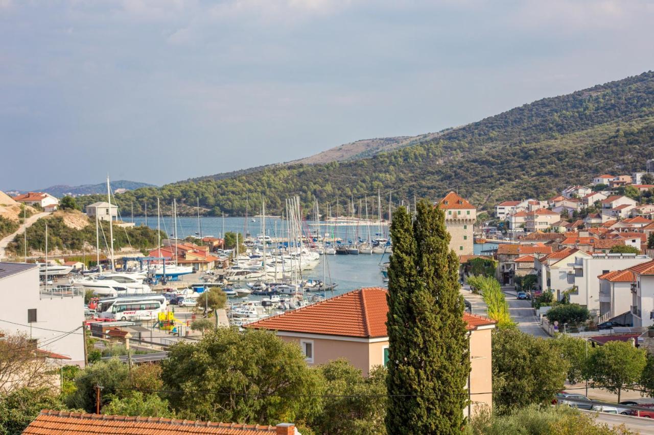 Apartments And Rooms With Parking Space Marina, Trogir - 5953 외부 사진