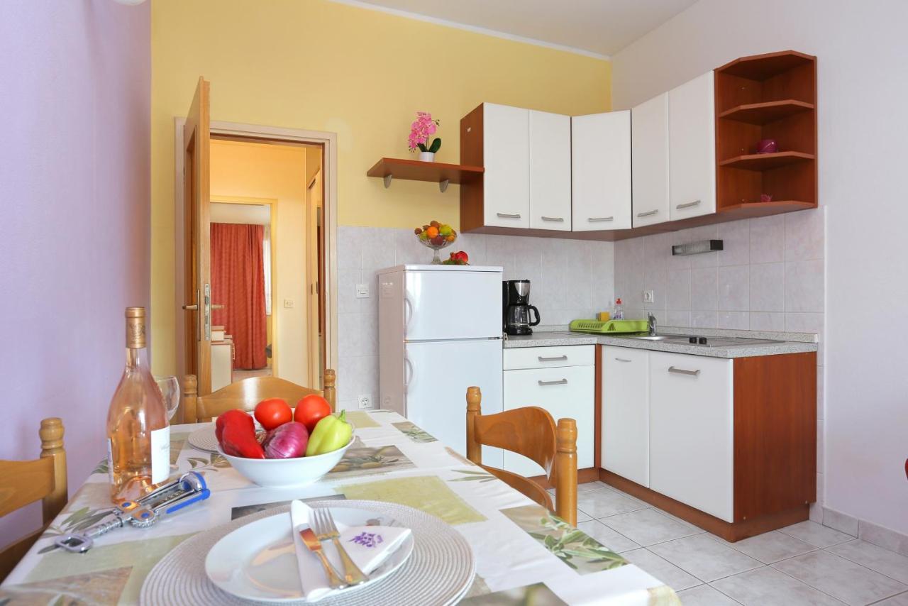 Apartments And Rooms With Parking Space Marina, Trogir - 5953 외부 사진