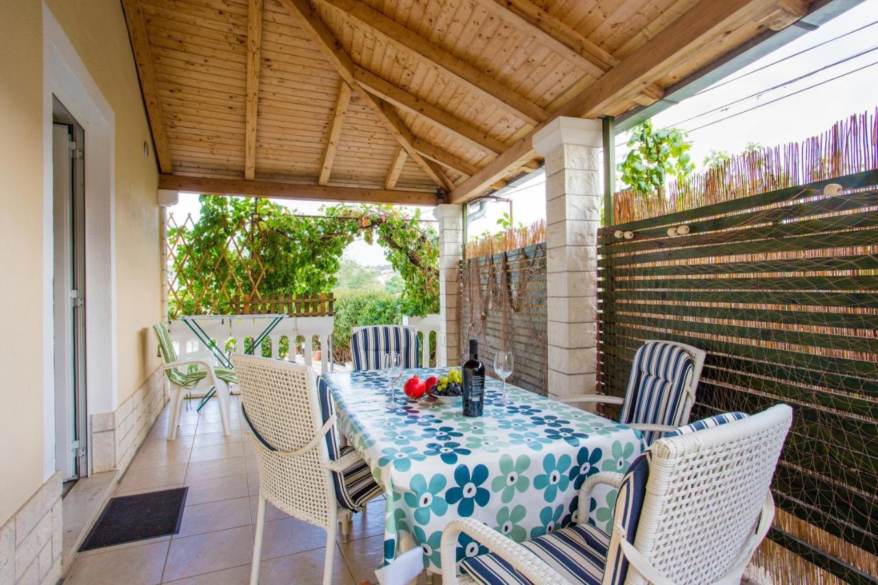 Apartments And Rooms With Parking Space Marina, Trogir - 5953 외부 사진