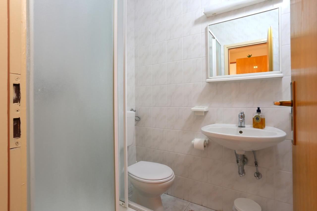 Apartments And Rooms With Parking Space Marina, Trogir - 5953 외부 사진